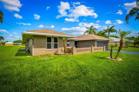 1857 SE Bowie Street Port St Lucie FL 34952