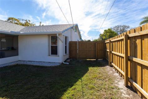 2719 SE Helms Avenue Port St Lucie FL 34952