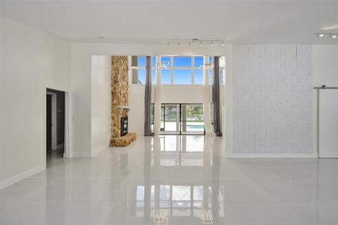 7475 Estrella Circle Boca Raton FL 33433
