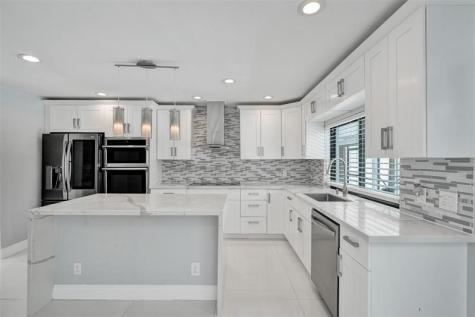 7475 Estrella Circle Boca Raton FL 33433