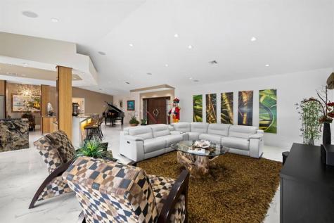 5201 NE 32 Avenue Fort Lauderdale FL 33308