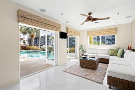 5201 NE 32 Avenue Fort Lauderdale FL 33308