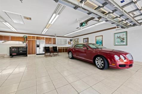 5201 NE 32 Avenue Fort Lauderdale FL 33308