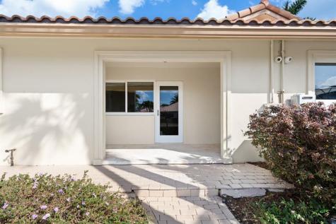 5201 NE 32 Avenue Fort Lauderdale FL 33308