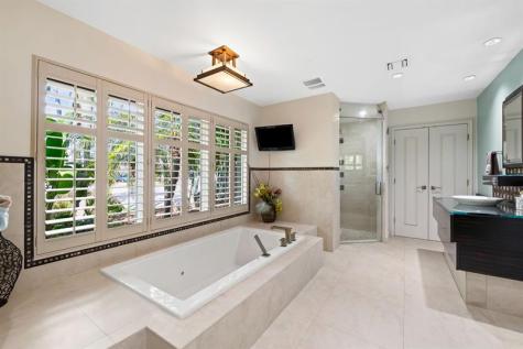 5201 NE 32 Avenue Fort Lauderdale FL 33308