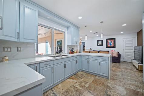 6320 Pent Place Miami Lakes FL 33014