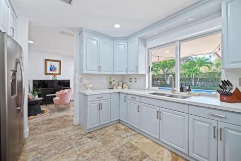 6320 Pent Place Miami Lakes FL 33014