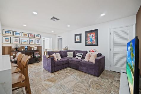 6320 Pent Place Miami Lakes FL 33014