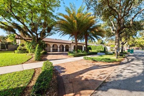 6320 Pent Place Miami Lakes FL 33014