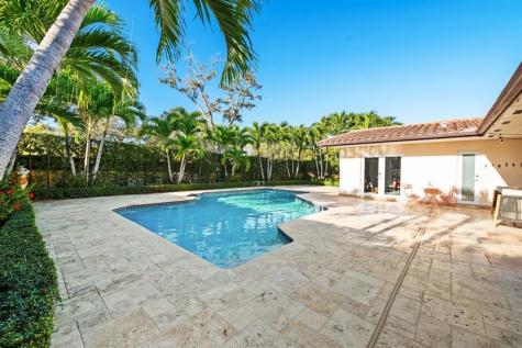 6320 Pent Place Miami Lakes FL 33014