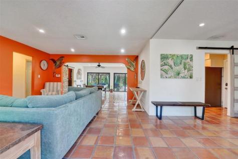 60 SE 10th Street Pompano Beach FL 33060