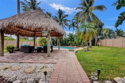 60 SE 10th Street Pompano Beach FL 33060