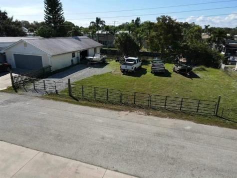 1166 5TH Street Okeechobee FL 34974