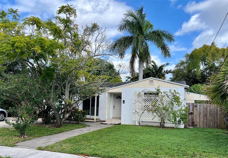 808 SW 8th Terrace Fort Lauderdale FL 33315