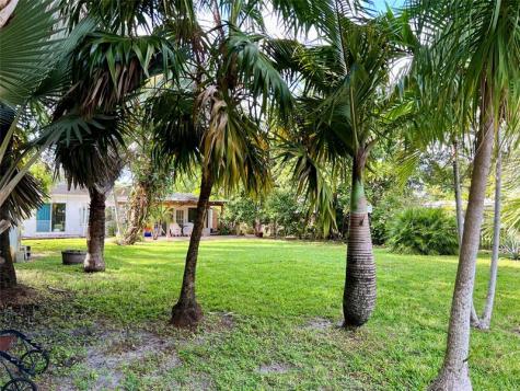 808 SW 8th Terrace Fort Lauderdale FL 33315