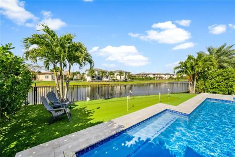 10895 Passage Way Parkland FL 33076