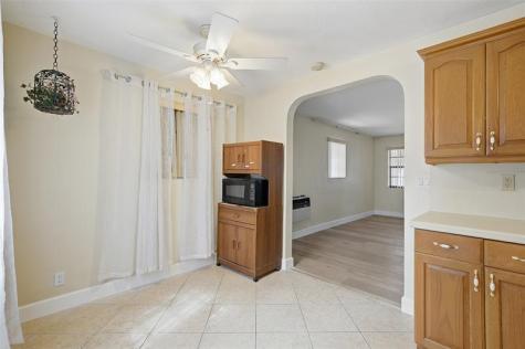 2126 Taft Street Hollywood FL 33020