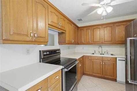 2126 Taft Street Hollywood FL 33020