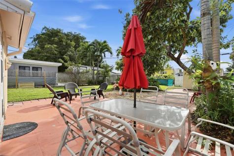 2126 Taft Street Hollywood FL 33020