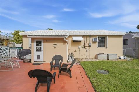 2126 Taft Street Hollywood FL 33020