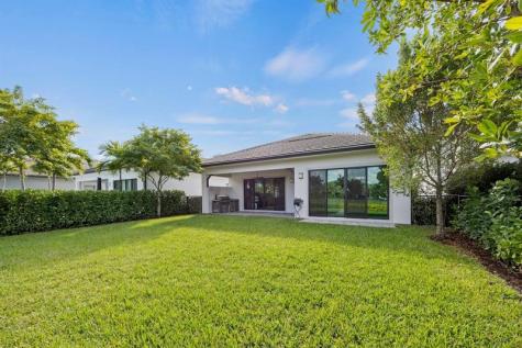 3069 Bellflower Circle West Palm Beach FL 33401