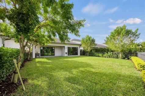 3069 Bellflower Circle West Palm Beach FL 33401
