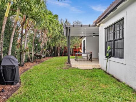 4092 NW 88 Terrace Cooper City FL 33024
