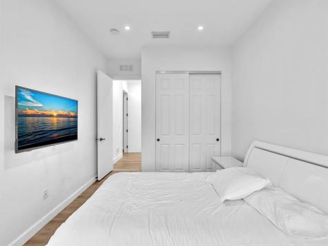 4092 NW 88 Terrace Cooper City FL 33024