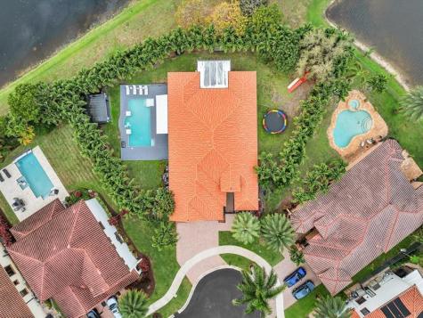 4092 NW 88 Terrace Cooper City FL 33024