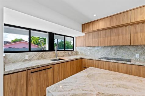 20500 Highland Lakes Boulevard Miami FL 33179