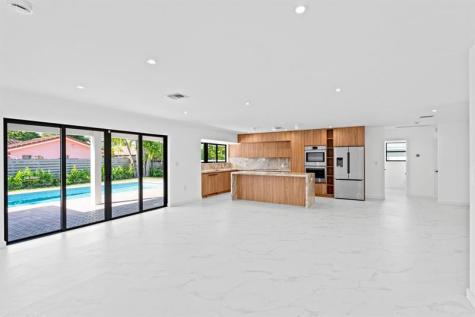 20500 Highland Lakes Boulevard Miami FL 33179