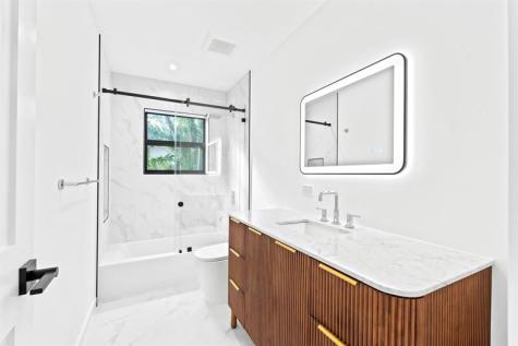20500 Highland Lakes Boulevard Miami FL 33179