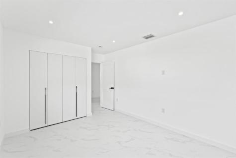 20500 Highland Lakes Boulevard Miami FL 33179