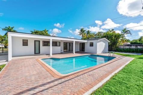20500 Highland Lakes Boulevard Miami FL 33179