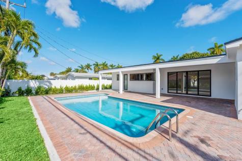 20500 Highland Lakes Boulevard Miami FL 33179