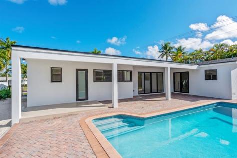 20500 Highland Lakes Boulevard Miami FL 33179