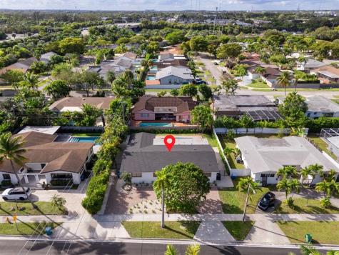 20500 Highland Lakes Boulevard Miami FL 33179