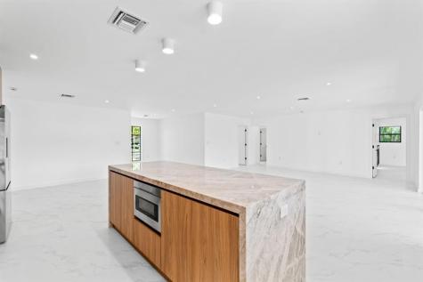 20500 Highland Lakes Boulevard Miami FL 33179
