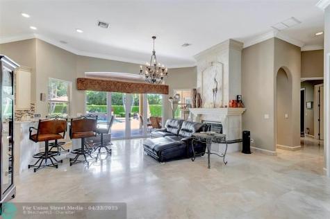 7170 155TH Place Palm Beach Gardens FL 33418