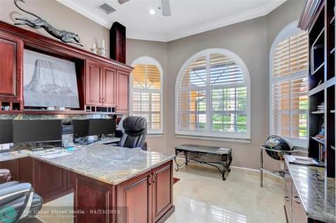 7170 155TH Place Palm Beach Gardens FL 33418