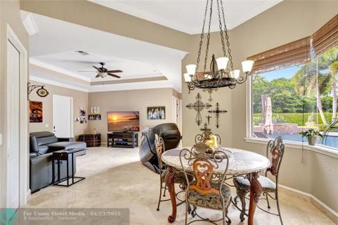 7170 155TH Place Palm Beach Gardens FL 33418