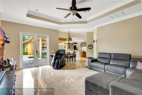 7170 155TH Place Palm Beach Gardens FL 33418