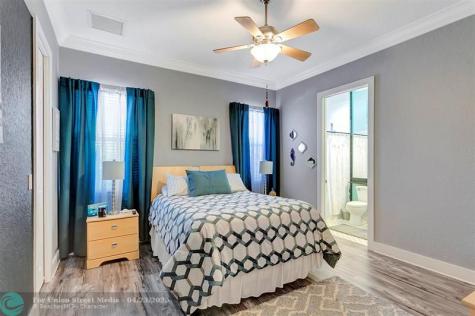 7170 155TH Place Palm Beach Gardens FL 33418