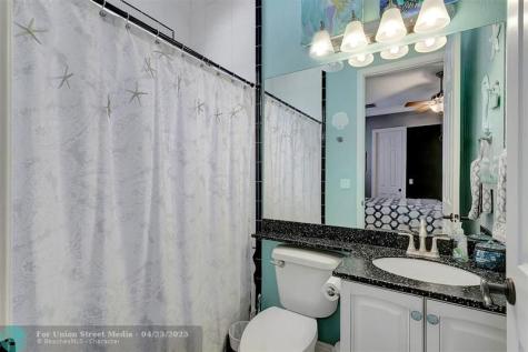 7170 155TH Place Palm Beach Gardens FL 33418