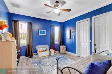 7170 155TH Place Palm Beach Gardens FL 33418