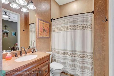7170 155TH Place Palm Beach Gardens FL 33418
