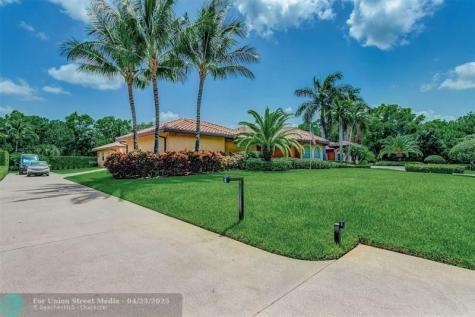 7170 155TH Place Palm Beach Gardens FL 33418