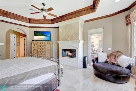 7170 155TH Place Palm Beach Gardens FL 33418