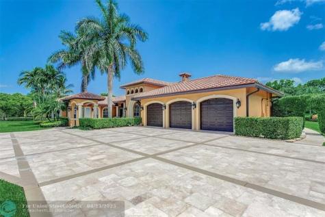 7170 155TH Place Palm Beach Gardens FL 33418