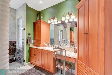7170 155TH Place Palm Beach Gardens FL 33418